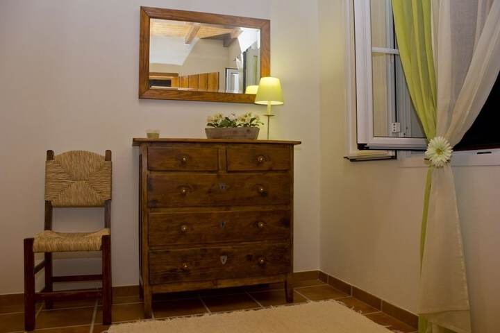 Room 37 of 59