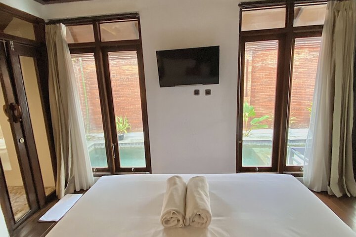 Room 15 of 107
