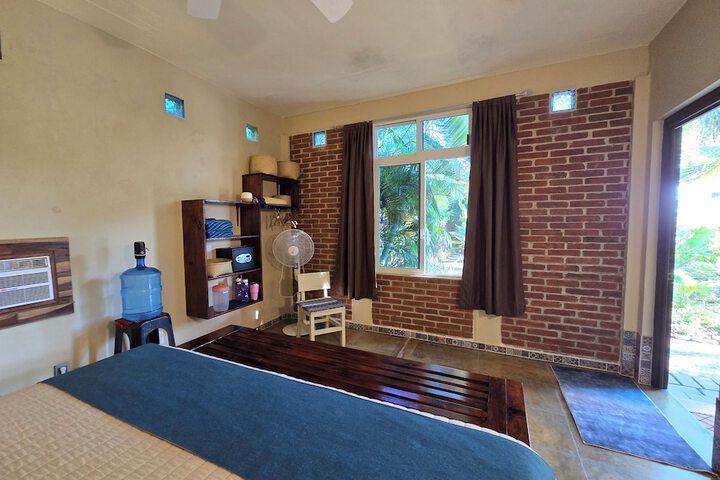 Room 5 of 229
