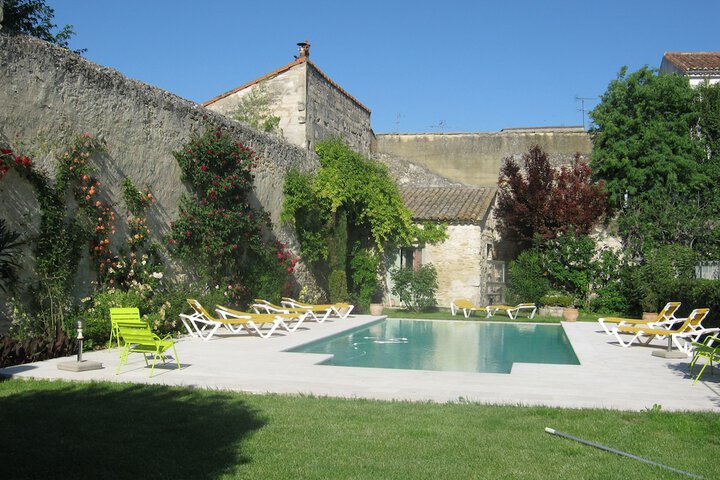 Hotel with Pool