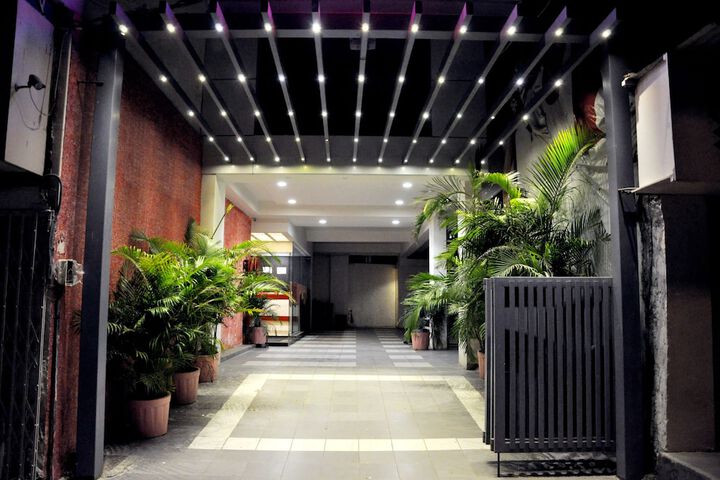 Hotel 33 of 36