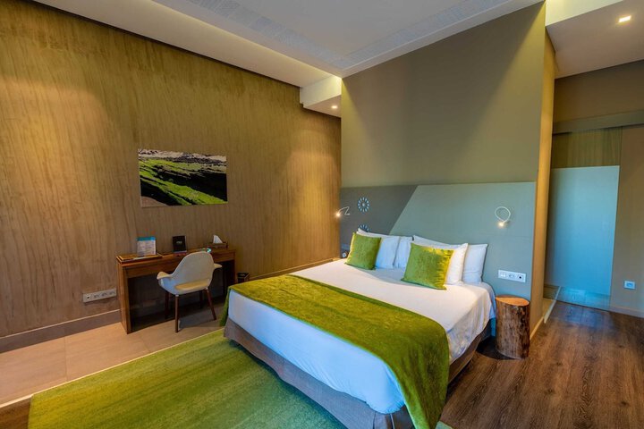 Room 30 of 85