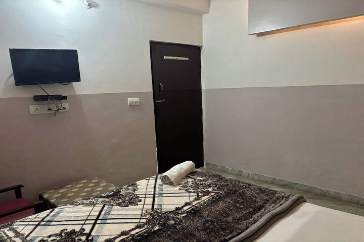 Room 14 of 39