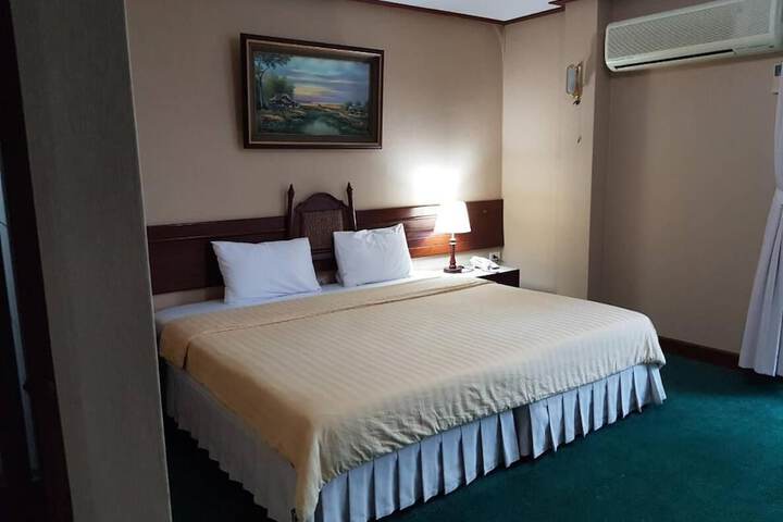 Room 14 of 35