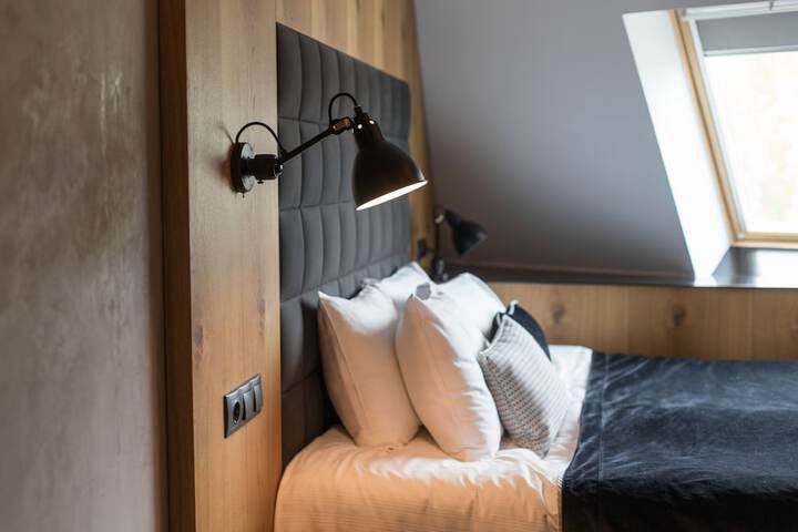 Room 34 of 112