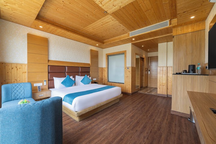 Room 9 of 29