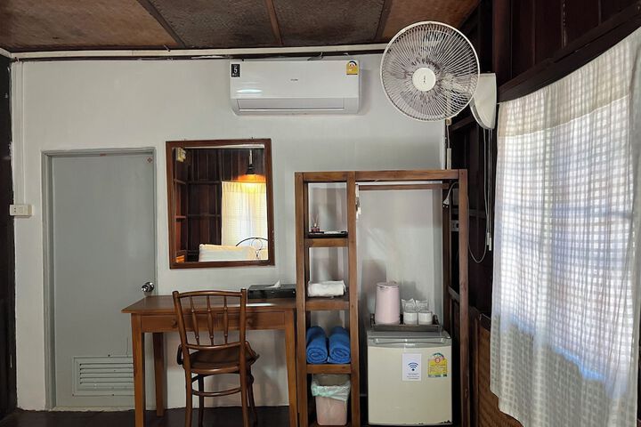 Room 18 of 70