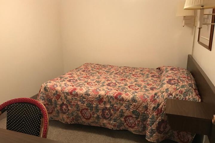 Room 22 of 52