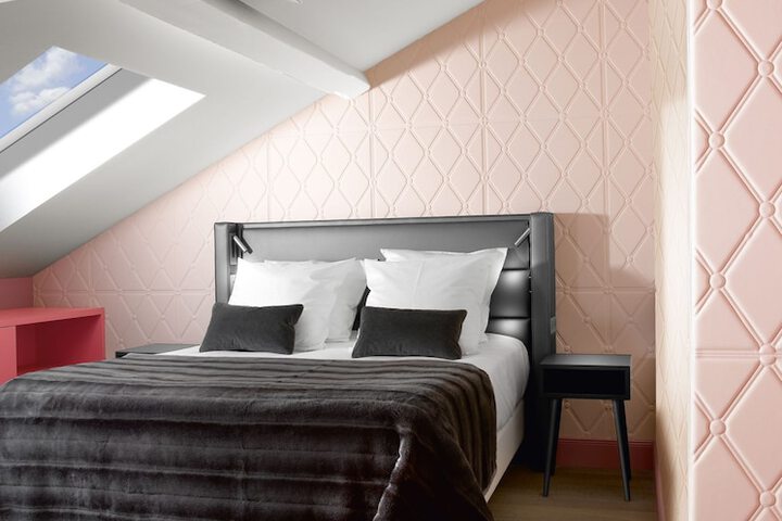 Room 9 of 23