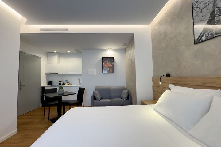 Room 17 of 47
