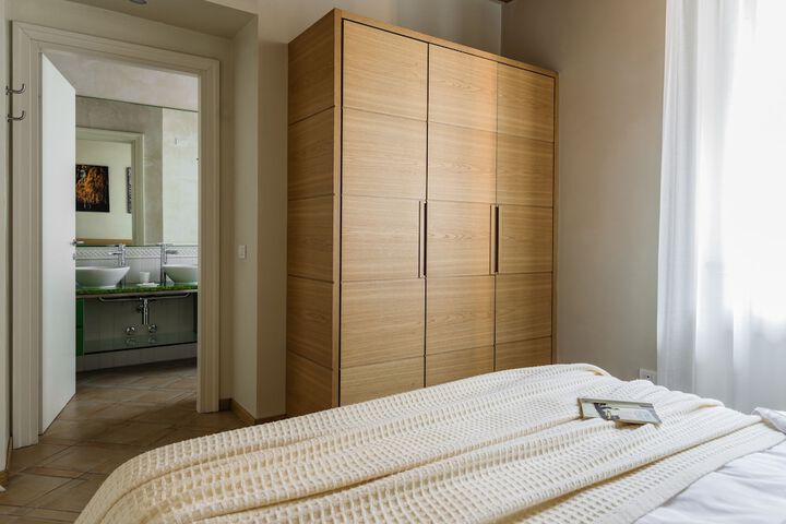 Room 25 of 92