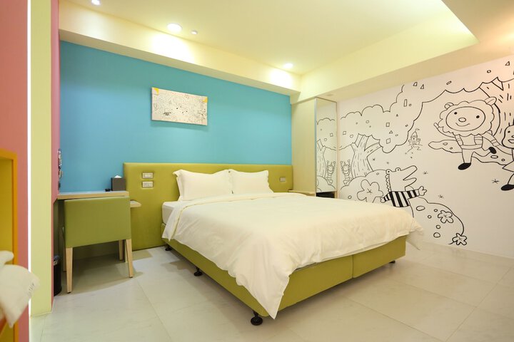 Room 35 of 74