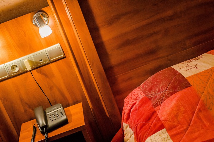 Room 25 of 41