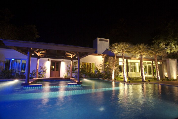 Pool 157 of 194