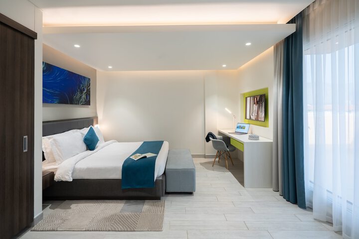 Room 34 of 65