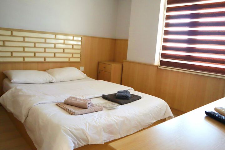 Room 5 of 30
