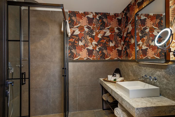 Bath Interior