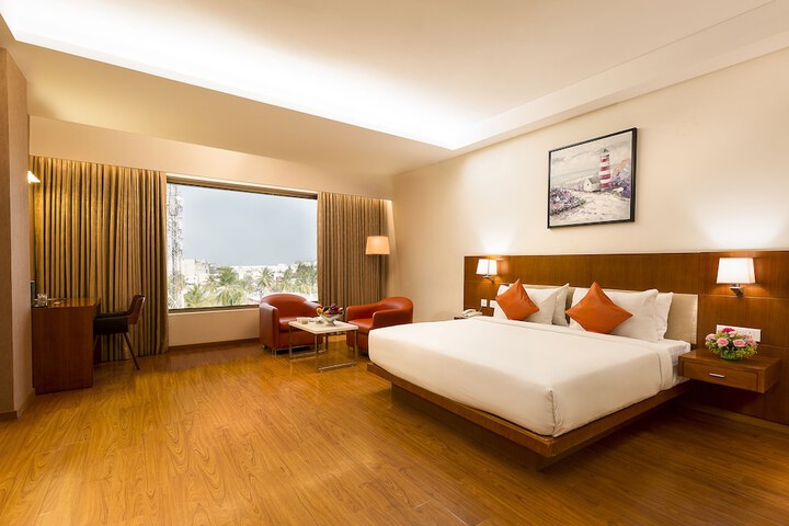 Room 25 of 150