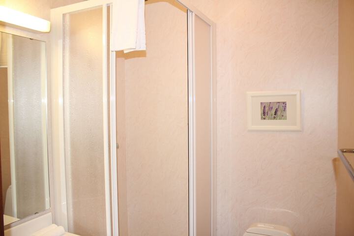 Room 12 of 29