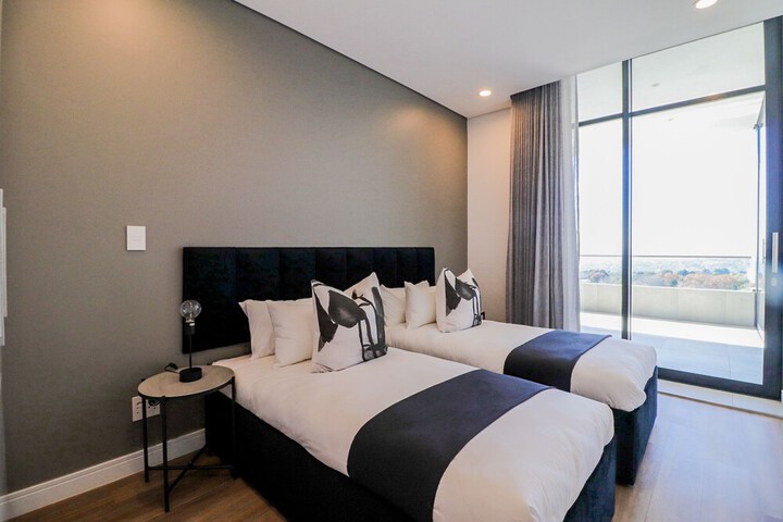 Room 12 of 60