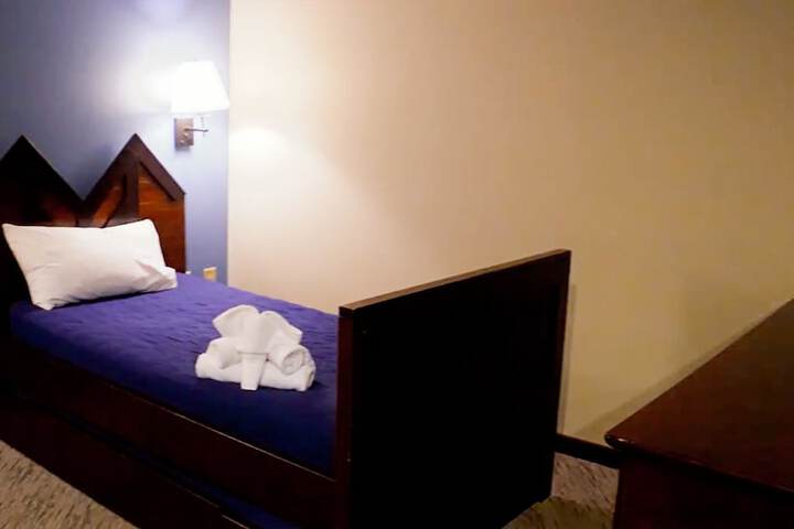 Room 26 of 111