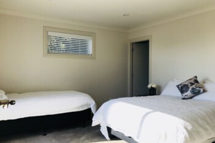 Room 11 of 20