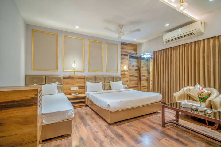 Room 50 of 167