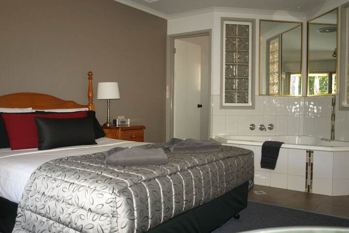 Room 15 of 41