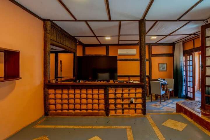 Room 21 of 86