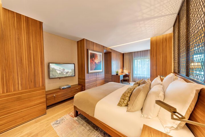 Room 123 of 320