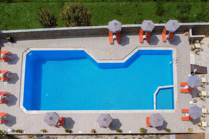 Pool 34 of 62
