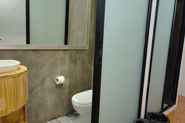 Room 54 of 101