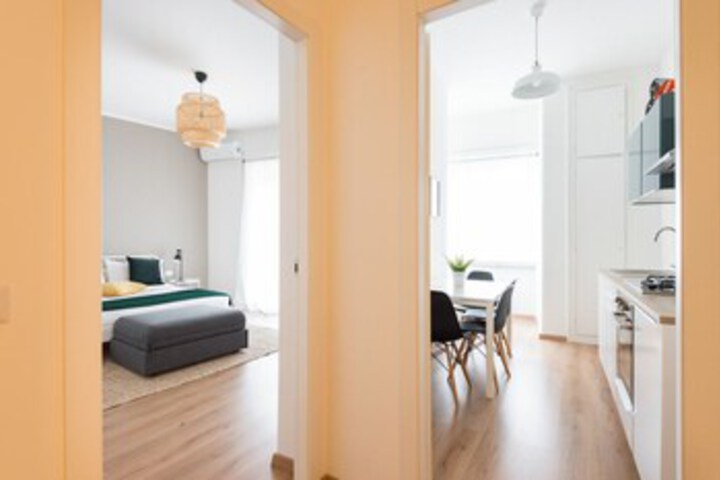 Room 12 of 25