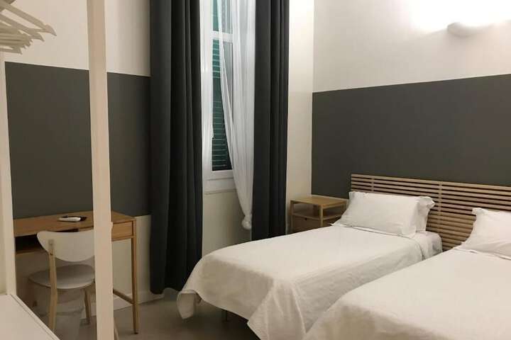 Room 4 of 53