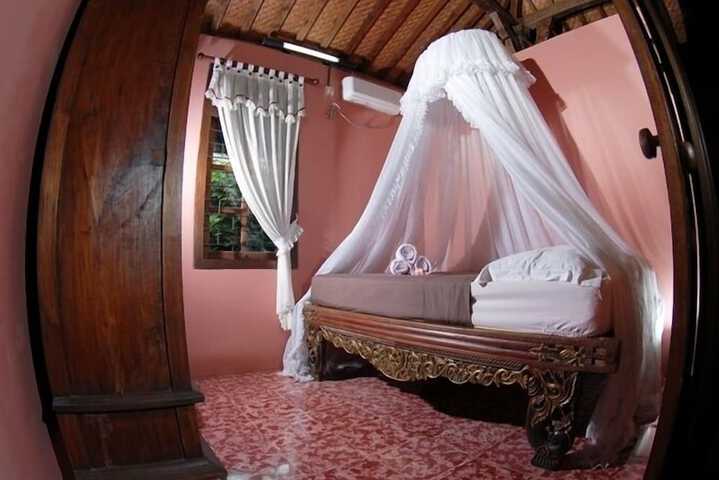 Room 9 of 69