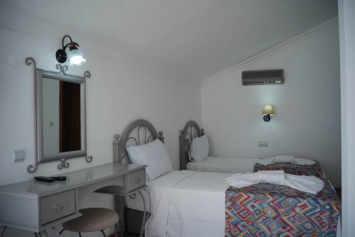 Room 33 of 56