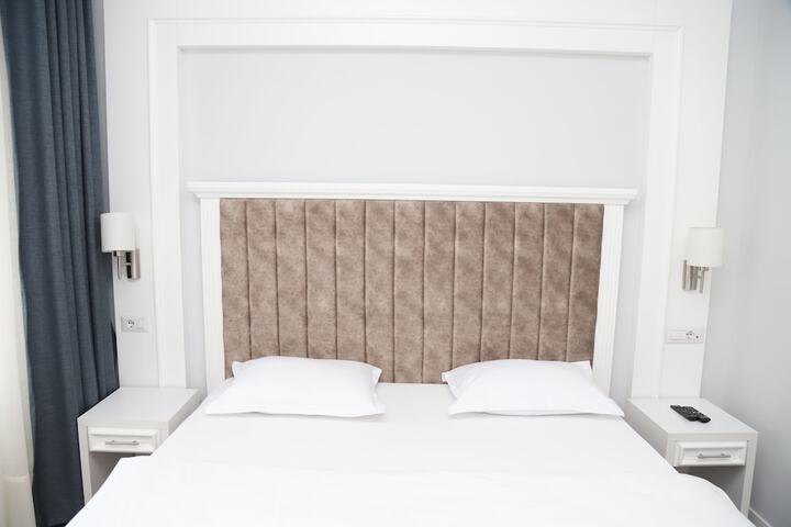 Room 9 of 65