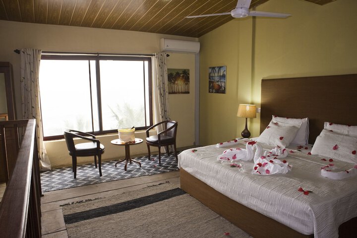 Room 6 of 17