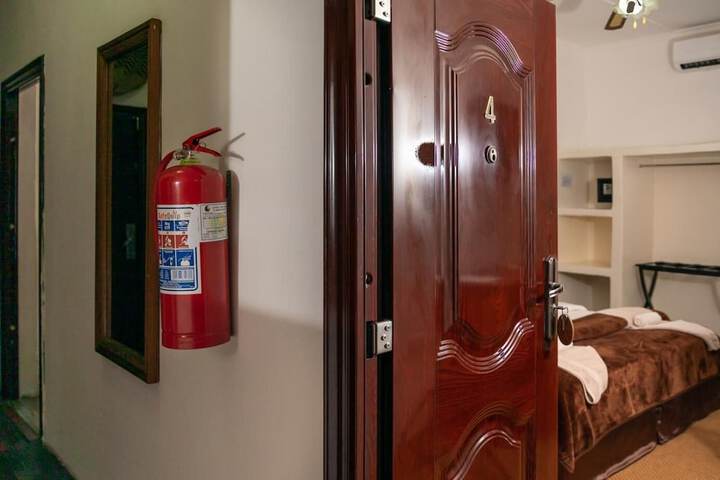 Room 13 of 47