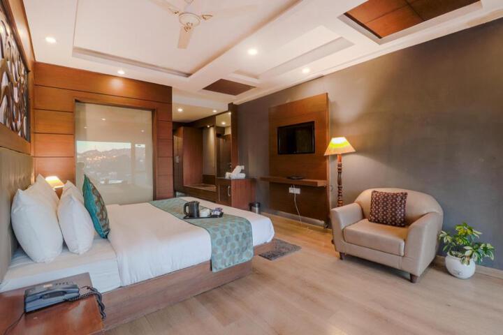 Hotel Ambica Palace