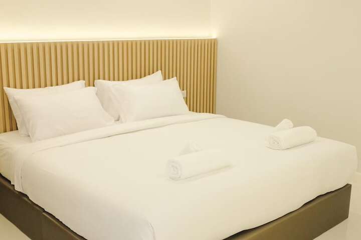 Room 14 of 77