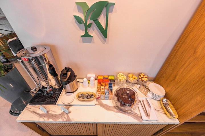 Breakfast/Coffee Service 69 of 82