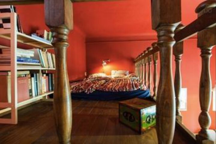 Room 10 of 39