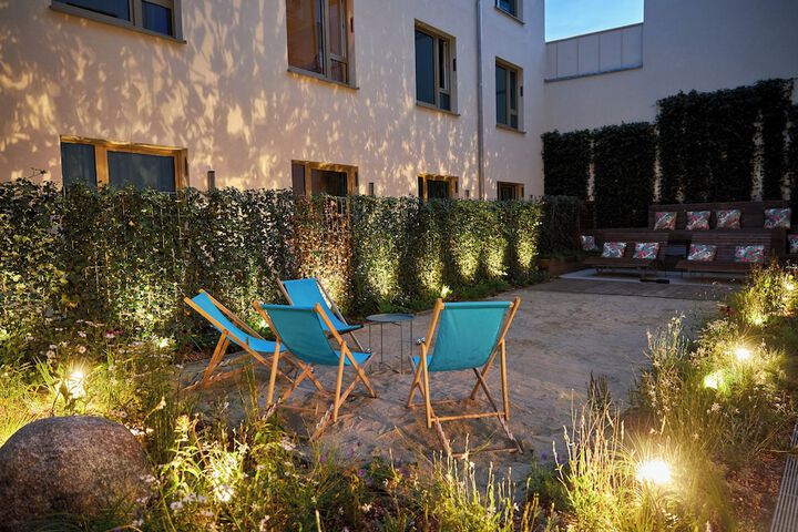 Hotel Exterior 110 of 122
