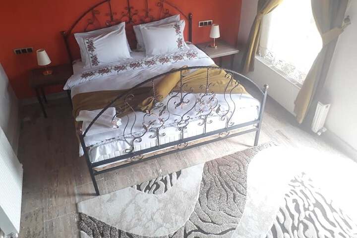 Room 56 of 185