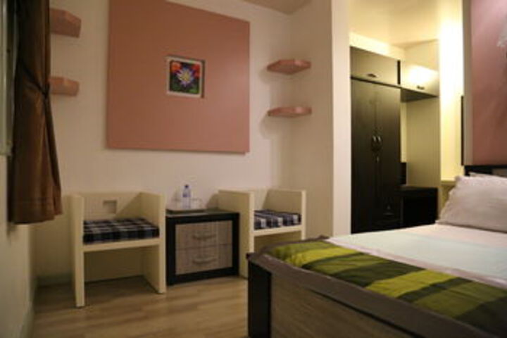 Room 19 of 33