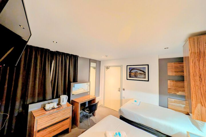 Room 28 of 55