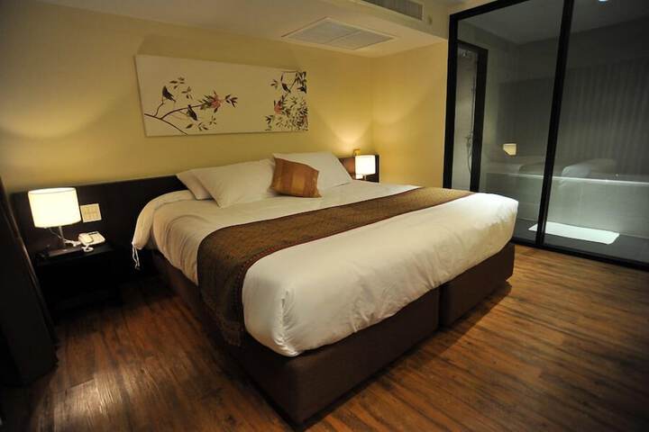 Room 21 of 61