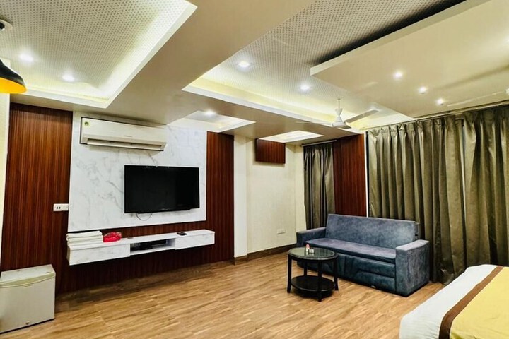 Room 25 of 79