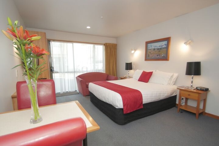 Room 3 of 55